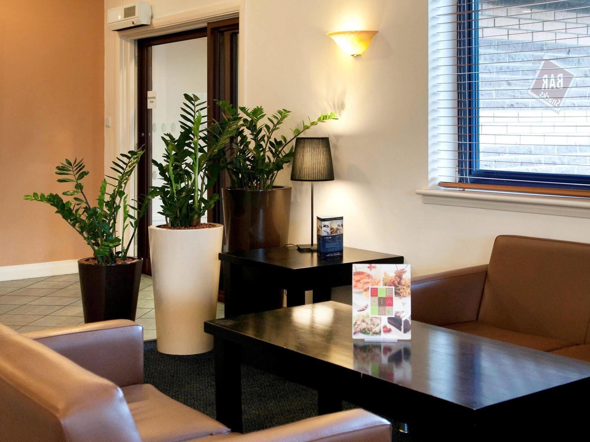 Hotel Ibis Wellingborough Esterno foto