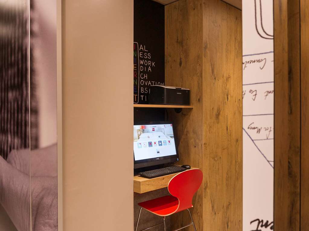 Hotel Ibis Wellingborough Esterno foto
